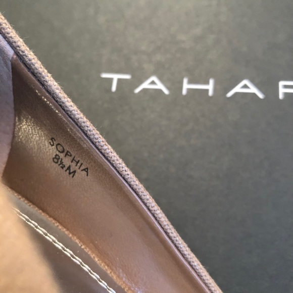 Tahari Sophia heels. 8.5M. Excellent condition. - Picture 4 of 10